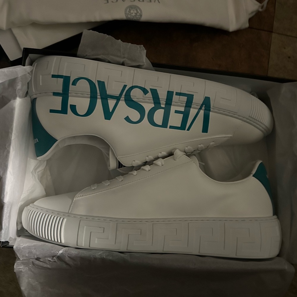 $799 New Versace sneakers white &. Teal Sz 47US 14US